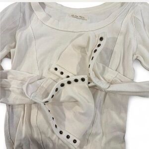 Free People Staple While cuff Snap Long Sleeve Thermal